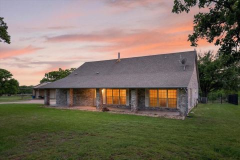 4609 Slayton Road, Cleburne, TX 76031 — photo 3