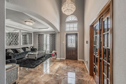 5243 W Cove Way, Grand Prairie, TX 75052 — photo 2