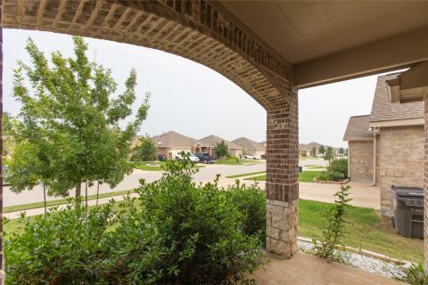 905 Silverbell Street, Princeton, TX 75407 — photo 2