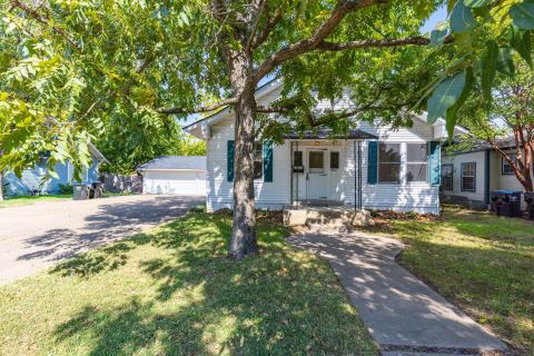 3821 Pine Street, Greenville, TX 75401 — photo 2