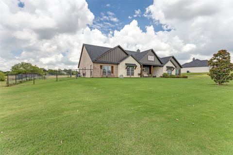 2015 Veal Circle, Weatherford, TX 76085 — photo 2