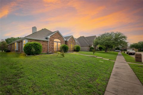 5608 Manchester Drive, Richardson, TX 75082 — photo 2