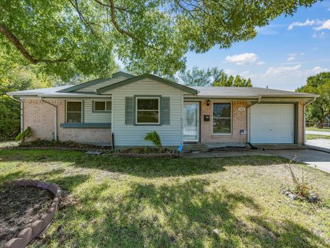 433 W Dorris Drive, Grand Prairie