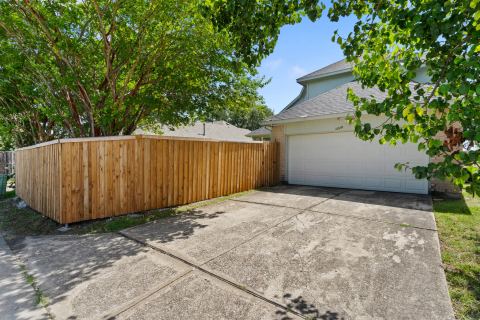 1229 Clear Creek Drive, Mesquite, TX 75181 — photo 3