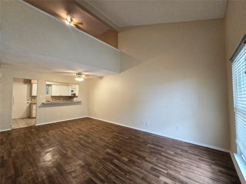2223 Viewtop Lane A, Arlington, TX 76012 — photo 2