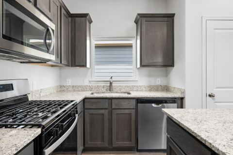 9613 Logan Square Drive, Fort Worth, TX 76140 — photo 3