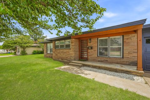 613 Crestview Drive, Granbury, TX 76048 — photo 2