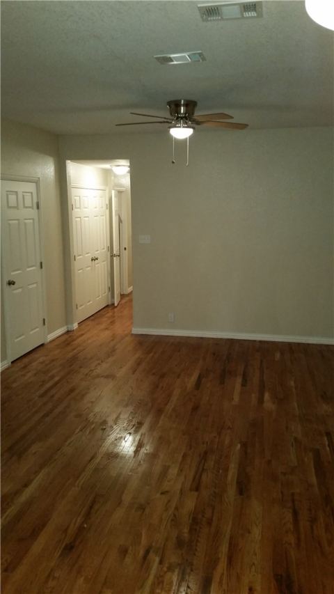 1925 W 10th Street, Dallas, TX 75208 — photo 2