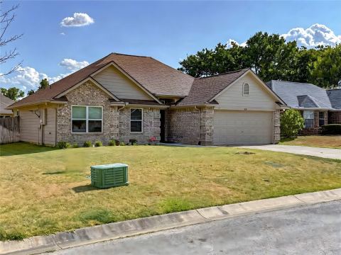 219 Quail Run, Aubrey, TX 76227 — photo 2
