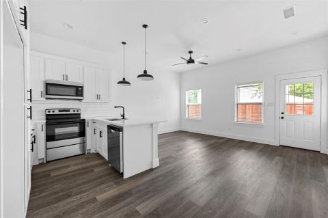 3018 Henry Street A, Greenville, TX 75401 — photo 3