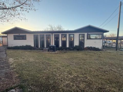 808 Flamingo Road, Granbury, TX 76049 — photo 3