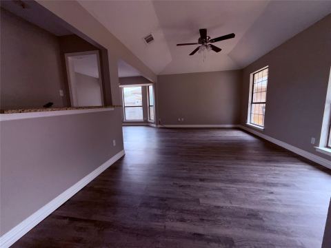2612 S Meadow Drive, Fort Worth, TX 76133 — photo 3