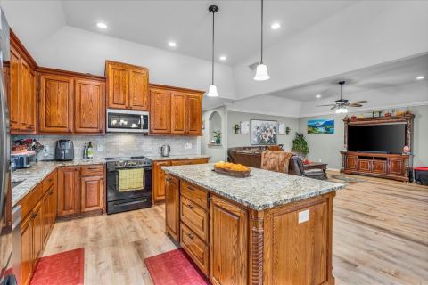 812 E Mcgee Street, Sherman