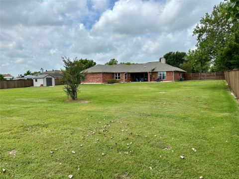 2021 Sunny Circle, Rockwall, TX 75032 — photo 3