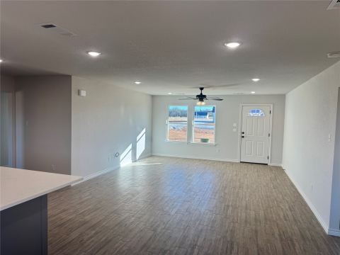 1004 Morgan Court, Springtown, TX 76082 — photo 3