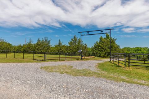 1878 N Lincoln Park Road, Van Alstyne, TX 75495 — photo 2