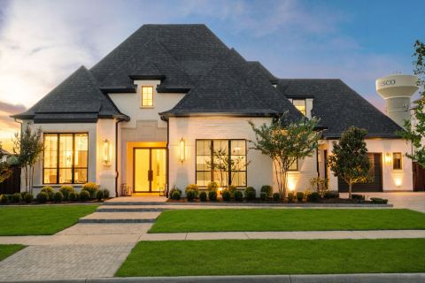 5711 Edmonton Avenue, Frisco