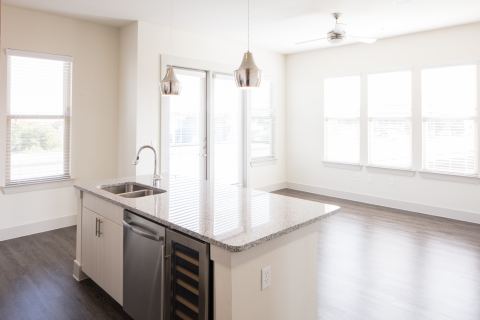 2101 W Rosedale Street 211, Fort Worth