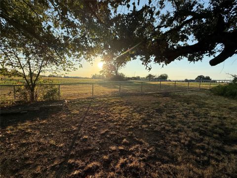 177 County Road 3341 N, Sulphur Springs