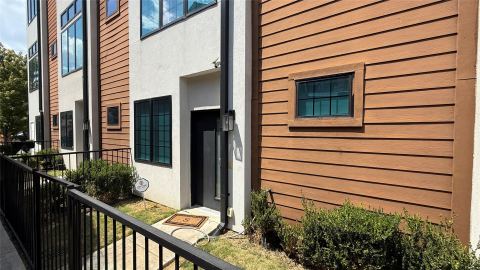 1910 Caddo Street B103, Dallas