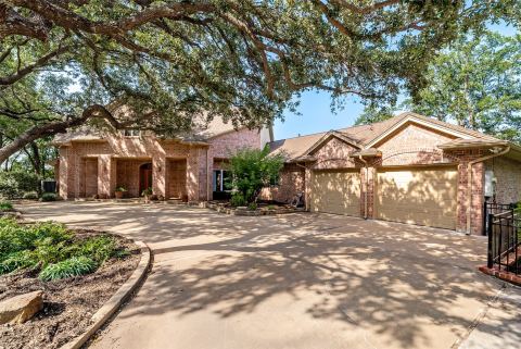 2307 Winton Terrace Court, Granbury, TX 76048 — photo 2