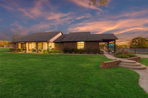 2104 W Holiday, Fate, TX 75087 — photo 2