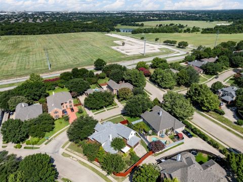 2988 Hillingdon Drive, Richardson, TX 75082 — photo 2