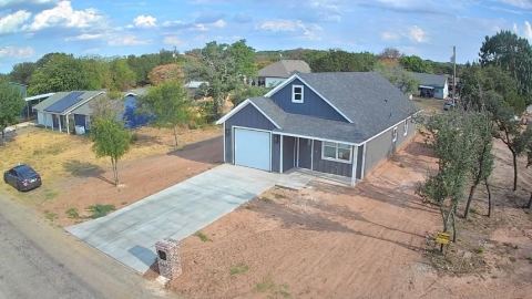 317 Timberline Drive, Granbury, TX 76048 — photo 3
