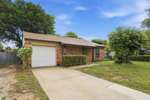 6735 Woodhill Road, Dallas, TX 75217 — photo 2