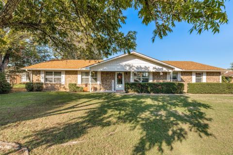 1429 College Street, Sulphur Springs, TX 75482 — photo 2