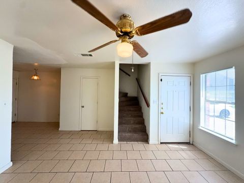807 W Walnut Street W C2, Celina, TX 75009 — photo 3