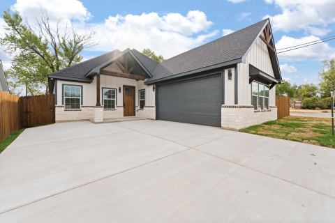 813 Tierney Road, Fort Worth, TX 76112 — photo 3
