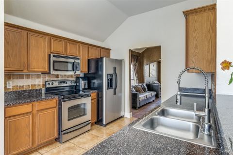 4621 Saint Francis Avenue, Dallas, TX 75227 — photo 2