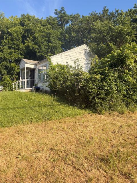 1531 Padgitt Avenue, Dallas, TX 75203 — photo 2