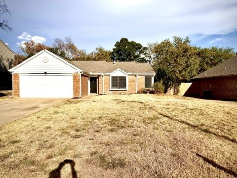 304 Mack Drive, Denton, TX 76209 — photo 2