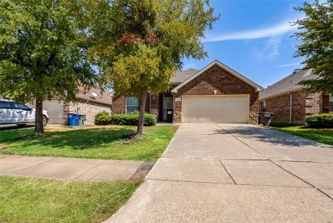 2824 Dawn Spring Drive, Little Elm, TX 75068 — photo 2