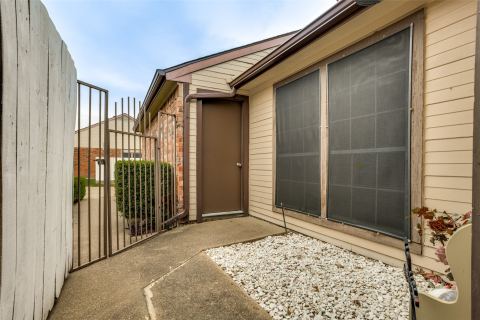 1106 Woburn Drive, Garland, TX 75043 — photo 2