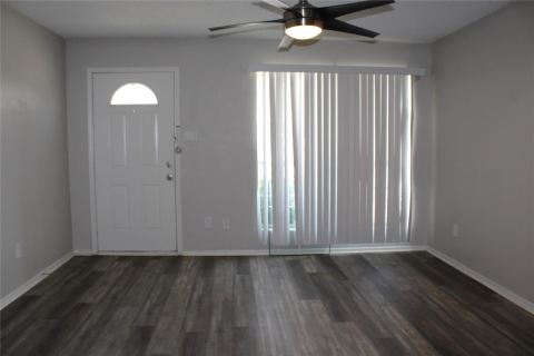 10500 Lake June Road I07, Dallas, TX 75217 — photo 3