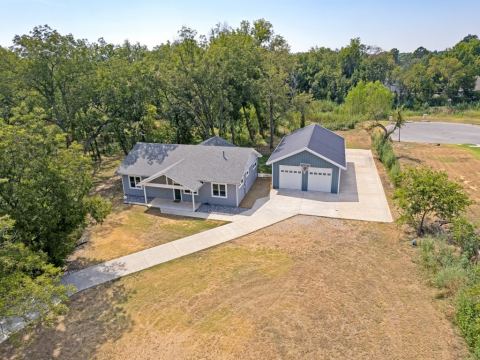 2530 Flora Lane, Denison, TX 75020 — photo 2