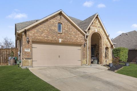 5728 Brookside Drive, Denton, TX 76226 — photo 2