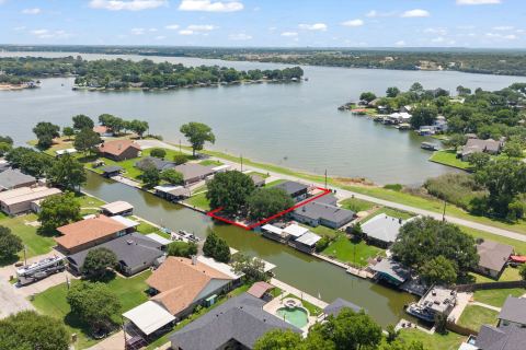 3708 Coral Sands Court, Granbury, TX 76049 — photo 3