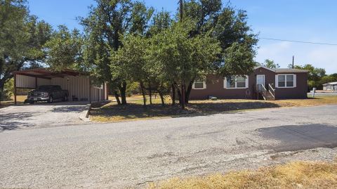 801 Pecos River Drive, Granbury, TX 76048 — photo 2