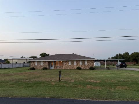 1729 Vicky Lane, Grand Prairie, TX 75052 — photo 3
