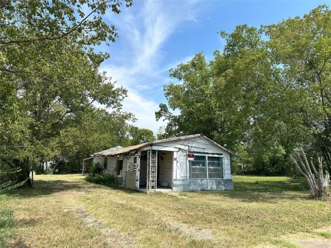 804 E 12th Avenue, Corsicana, TX 75110 — photo 2