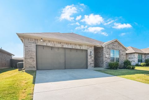 1048 Waverly Drive, Van Alstyne, TX 75495 — photo 2