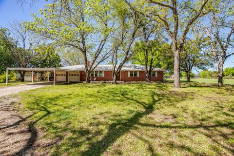 8216 Cleburne Highway, Granbury, TX 76049 — photo 2