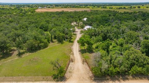 1375 County Road 253, Stephenville, TX 76401 — photo 2
