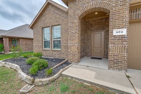 424 Baltimore Avenue, Fate, TX 75189 — photo 2