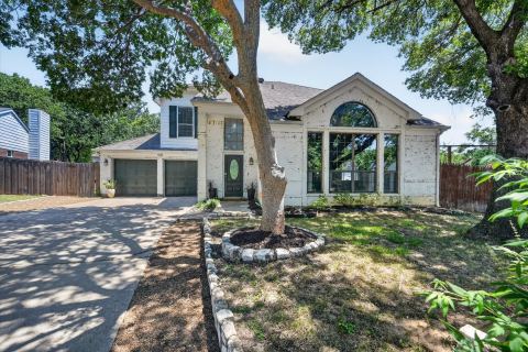519 Fox Creek Court, Denton
