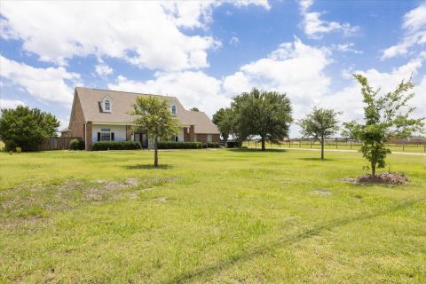 506 Lone Star Drive, Crandall, TX 75114 — photo 2
